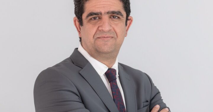 فرشید شکرخدایی؛ نویسندهٔ یادداشت «قدرت نوشتن: شاه‌کلید رشد و پیشرفت»